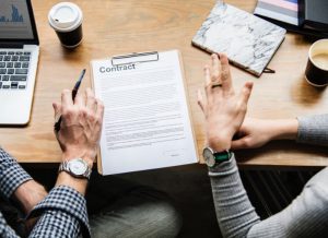 contracte laboral